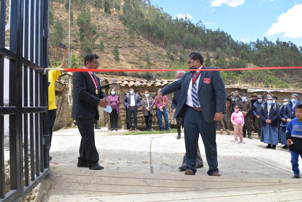 /gallery/A4_Ribbon_Cutting_of_Huasta_House_of_Hope/jamllc6c4dce48.jpg
