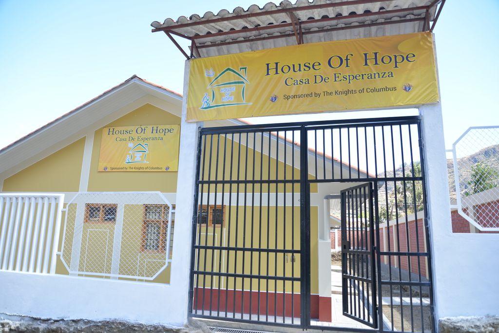 /gallery/A6_Huasta_House_of_Hope_entrance/jamllc79dba0d3.jpg